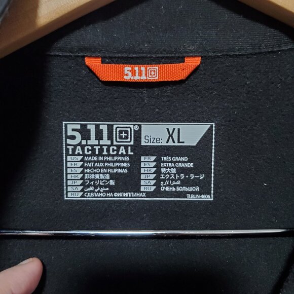 5.11 TACTICAL Covert Vest Soft Shell Conceal Carry Multi Pocket Black Men's XL - Picture 9 of 11